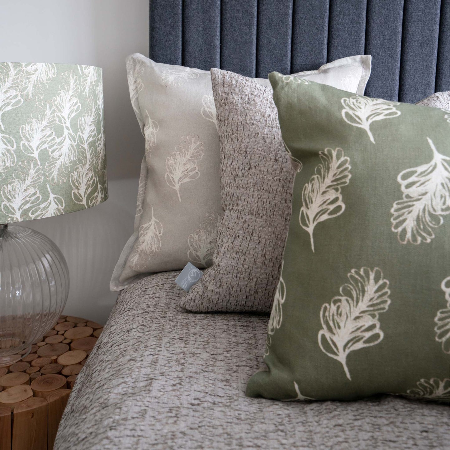 Plume Mix Lichen Small Linen